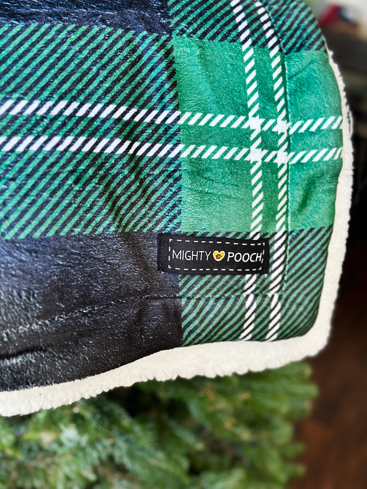Throw Blanket - Pawfect Plaid 💚