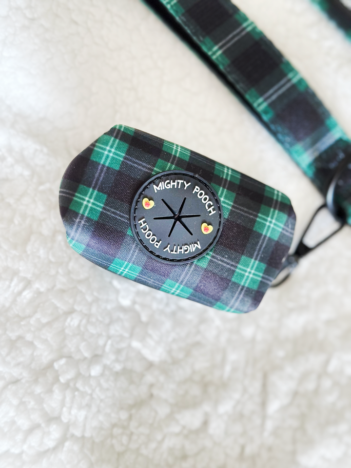 Potty Bag Dispenser - Pawfect Plaid 💚
